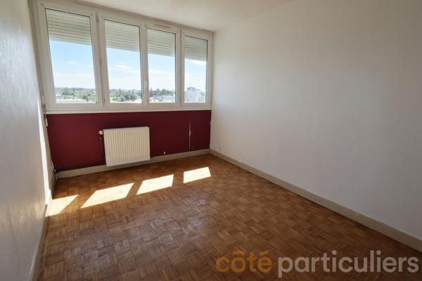 Vente
                Appartement64,25 m² - 3 Pièces -
                    SAINT JEAN LE BLANC (45650)