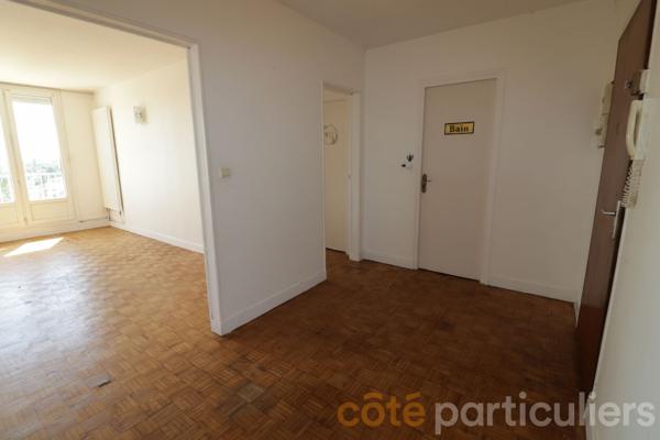 Vente
                Appartement64,25 m² - 3 Pièces -
                    SAINT JEAN LE BLANC (45650)