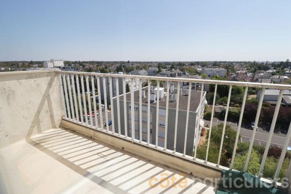 Vente
                Appartement64,25 m² - 3 Pièces -
                    SAINT JEAN LE BLANC (45650)