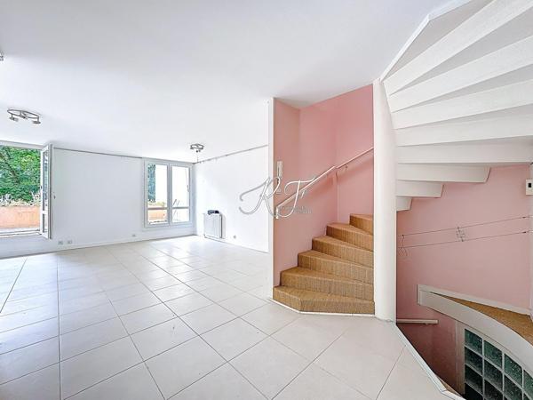 triplex avec 3 terrasses