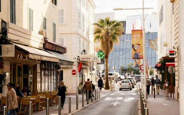 Appartement à vendre    2 pièces • 30,34 m2 Cannes