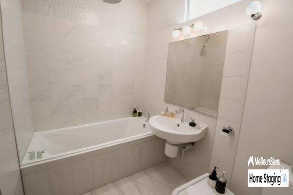 RUEIL-MALMAISON - CENTRE VILLE - STUDIO 24 M² - ENVIRONNEMENT TRES VERDOYANT - BALCON - CAVE