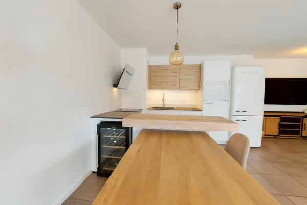 Centre St Jorioz : Appartement T3 récent et lumineux. 68 m² avec terrasse et grand garage