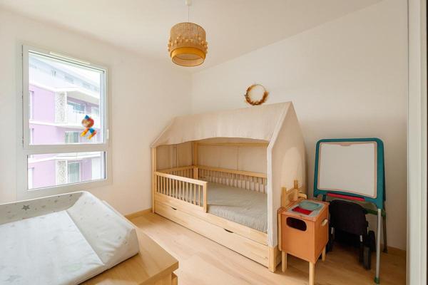 Centre St Jorioz : Appartement T3 récent et lumineux. 68 m² avec terrasse et grand garage