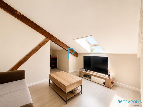 BULLY – Appartement 70 m² avec mezzanine, terrain et parking privé
