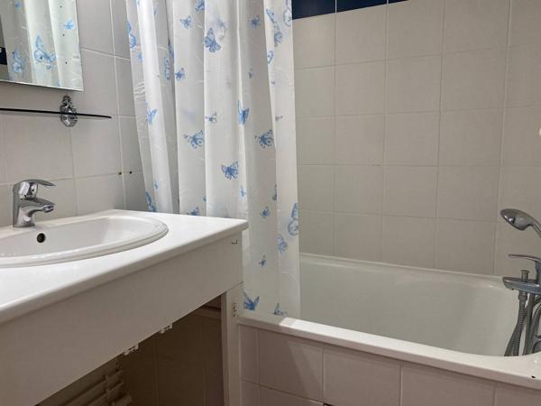 APPARTEMENT à VAUX SUR MER