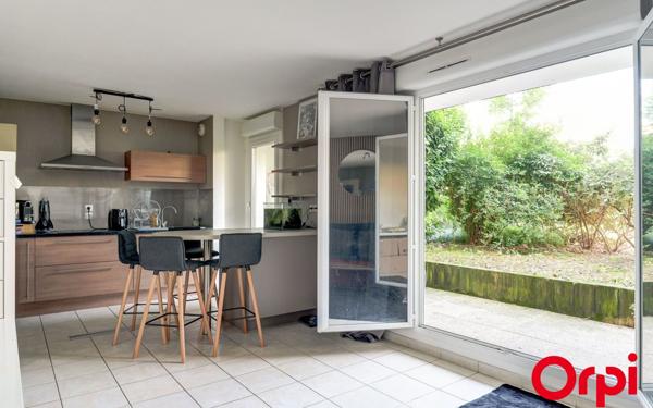 Appartement à vendre    2 pièces •  Vénissieux
