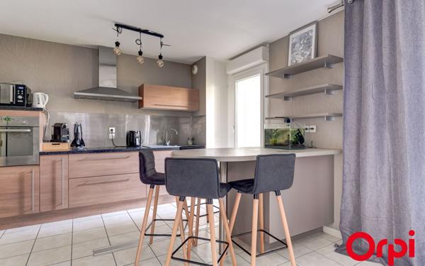 Appartement à vendre    2 pièces •  Vénissieux