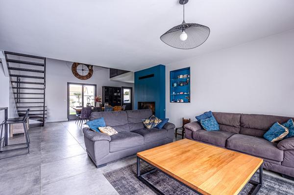 Maison familiale, 6 chambres, grand jardin et piscine