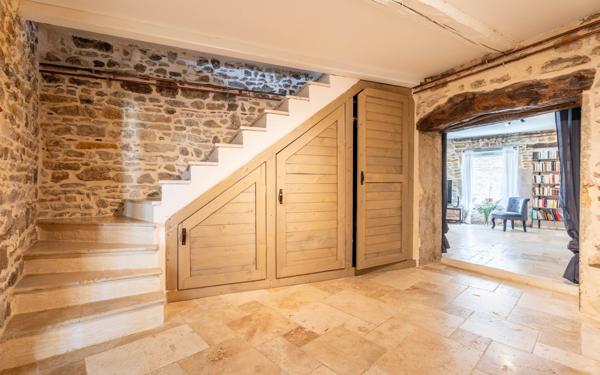 Maison à vendre    7 pièces •  Saint-Germain-sur-l'Arbresle