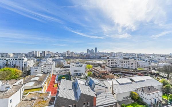 Appartement à vendre    2 pièces • 45 m2 Paris 18