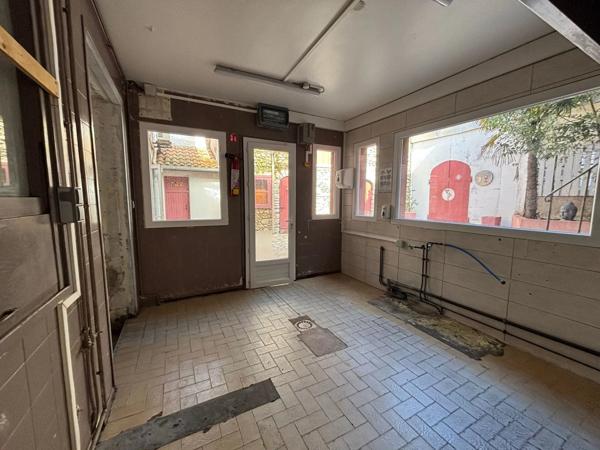 Location Fonds de commerce 4 pièces 128 m2 à Peyrehorade