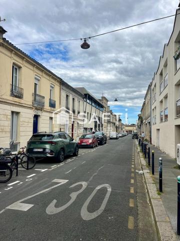 Bordeaux Victoire / Gare St Jean - studio de 22m2 au 1er étage avec un box fermé
