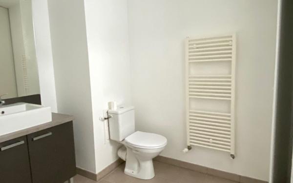 Appartement à vendre    2 pièces • 46 m2 Floirac