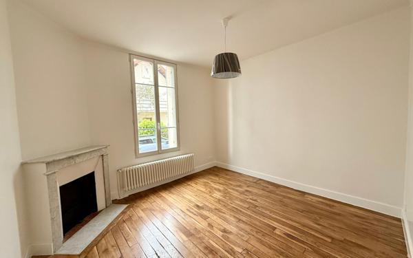 Appartement à louer    3 pièces •  Clamart