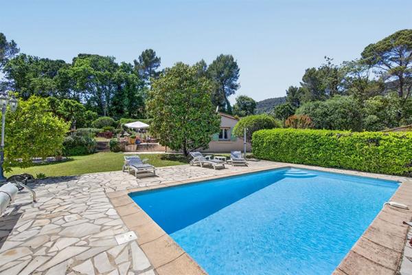Vente Villa de luxe Peymeinade 5 Pièces 156 m²