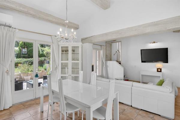 Vente Villa de luxe Peymeinade 5 Pièces 156 m²