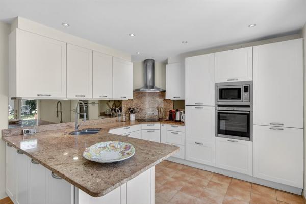 Vente Villa de luxe Peymeinade 5 Pièces 156 m²