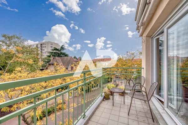 Appartement Rueil Malmaison 4 pièce(s) 89.17m² €550 000 ** - Référence 19150