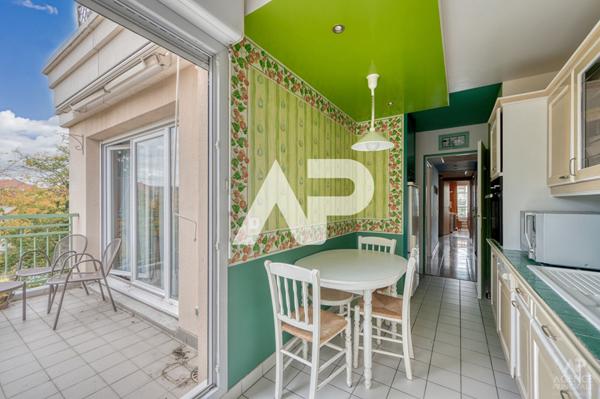 Appartement Rueil Malmaison 4 pièce(s) 89.17m² €550 000 ** - Référence 19150