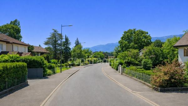 Appartement T4 avec terrasse, vue dégagée et garage double