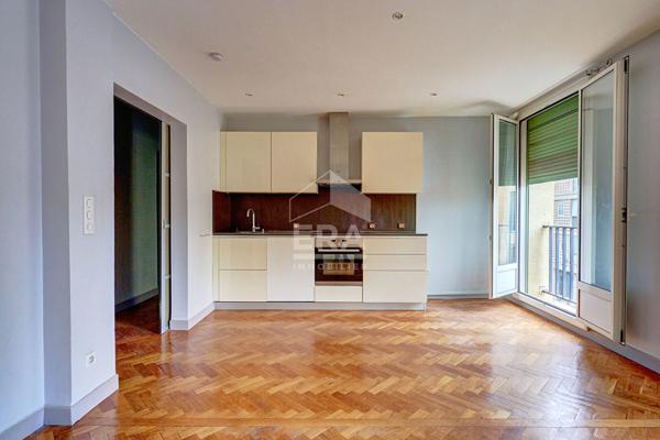 POUILLON - 2e Ligne Vue Vieux Port  - 70m²