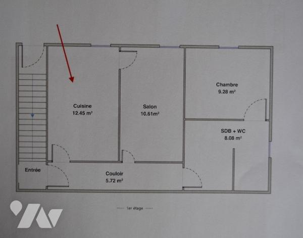 Beaumont, petit immeuble composé de 2 appartements de type 2,