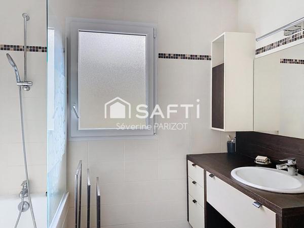 Vivre entre ville et forêt - Terrasse - Balcon - Double box