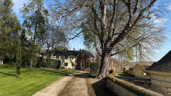 Propriété de 25 hectares avec château du XIXe siècle et dépendances