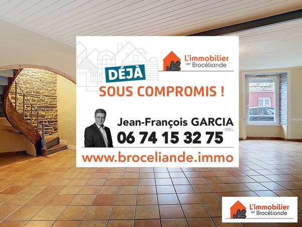 Maison de ville en plein centre de Plélan le Grand