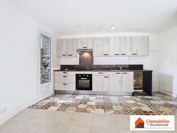 Maison de ville en plein centre de Plélan le Grand