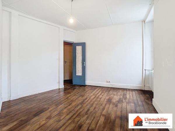 Maison de ville en plein centre de Plélan le Grand