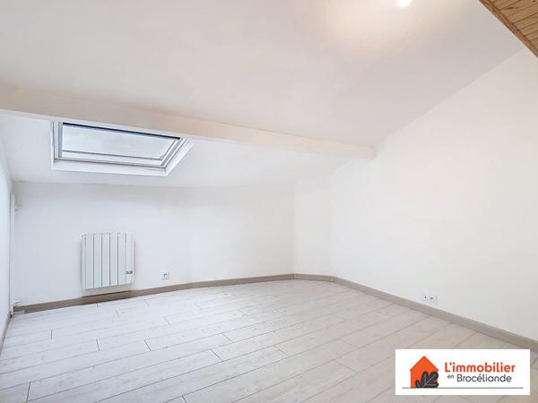 Maison de ville en plein centre de Plélan le Grand