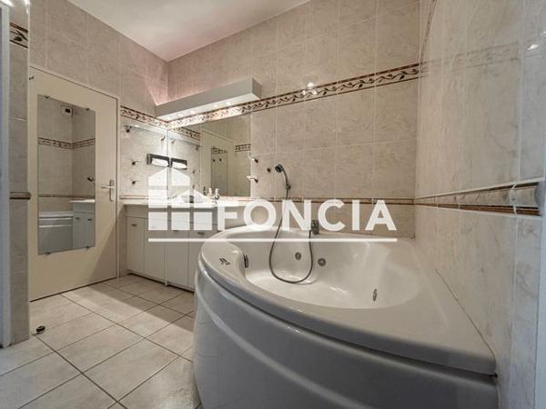 À vendre Appartement 4 pièces 115.7 m² - La Rochelle 17000