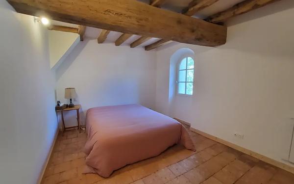 MAISON RENOVEE - 4 CHAMBRES - CHANZEAUX