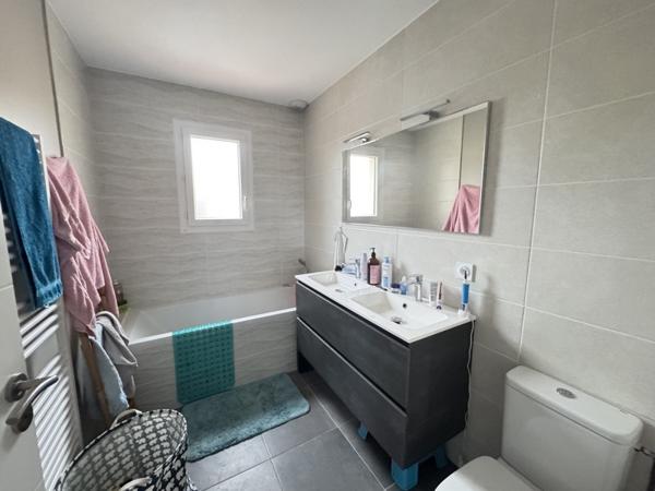 Maison à louer 1 380 € CC Grenade 5 p 114 m² DPE A