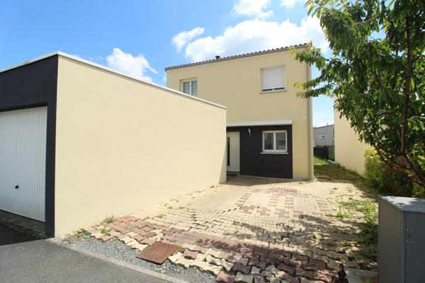 CHOLET, MAISON FAMILIALE, 4 CHAMBRES DPE "A"