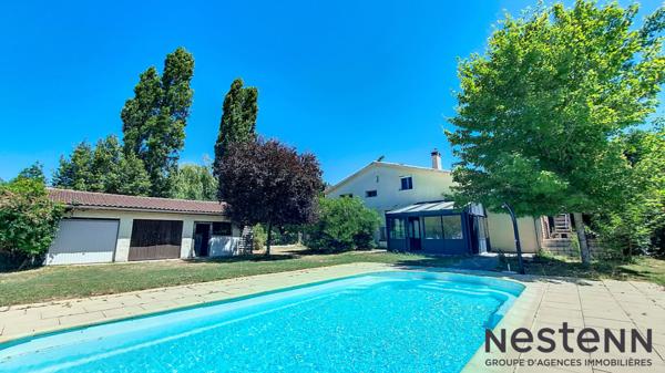 A Vendre Maison 5 Chambres avec Jardin, Piscine, Garage, Atelier à Carbonne Dans Quartier Résidentiel au Calme !