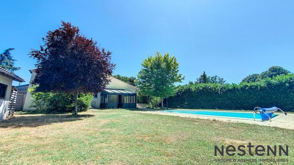 A Vendre Maison 5 Chambres avec Jardin, Piscine, Garage, Atelier à Carbonne Dans Quartier Résidentiel au Calme !