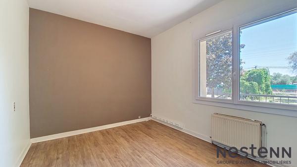 A Vendre Maison 5 Chambres avec Jardin, Piscine, Garage, Atelier à Carbonne Dans Quartier Résidentiel au Calme !