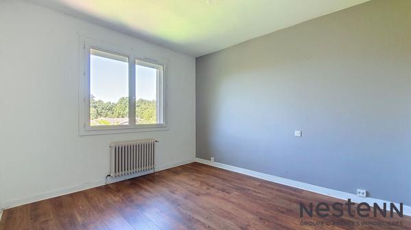 A Vendre Maison 5 Chambres avec Jardin, Piscine, Garage, Atelier à Carbonne Dans Quartier Résidentiel au Calme !