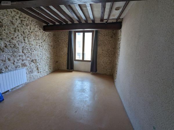 Appartement ancien à louer à Nogent-le-Rotrou dans l'Eure-et-Loir (28400), ref : 5 AM   
Centre ville