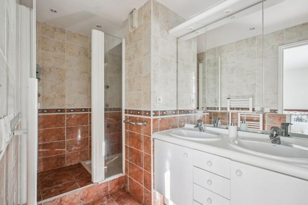 Vente Appartement de luxe Paris 20 6 Pièces 127 m²