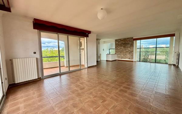 Maison à vendre    8 pièces •  Balaruc-le-Vieux