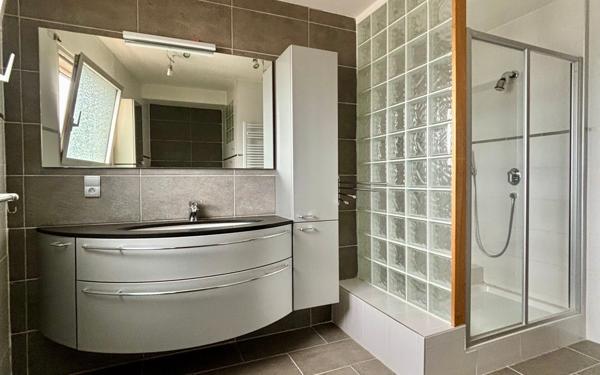 Maison à vendre    8 pièces •  Balaruc-le-Vieux