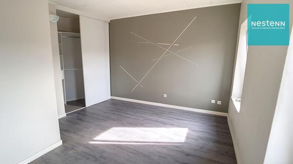 Appartement Saint Romain Le Puy - 2 chambres - centre ville - parking communal en face