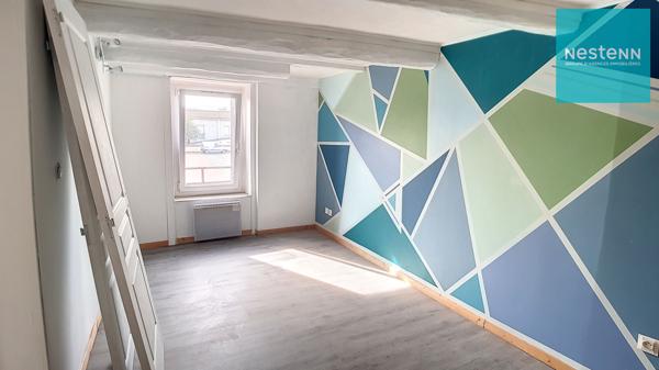 Appartement Saint Romain Le Puy - 2 chambres - centre ville - parking communal en face