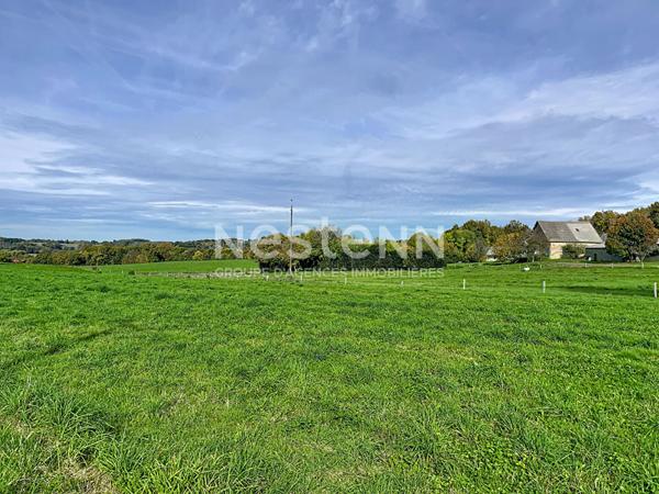Terrain constructible 1500m² à Sadroc