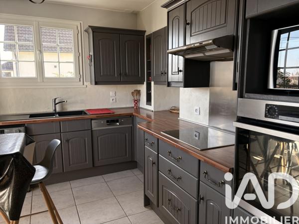 Maison à vendre 5 pièces 137 m² Saint-Pryvé-Saint-Mesmin