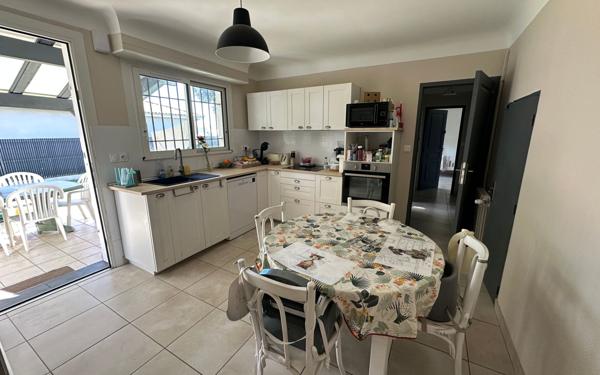 Maison à vendre    5 pièces •  Seyresse